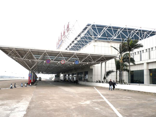 汽车站网架实例